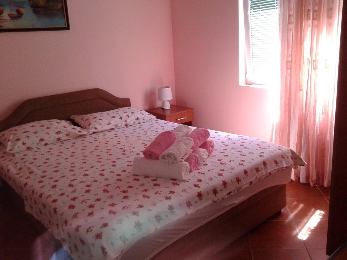 Apartments Tasija Tivat Exterior photo