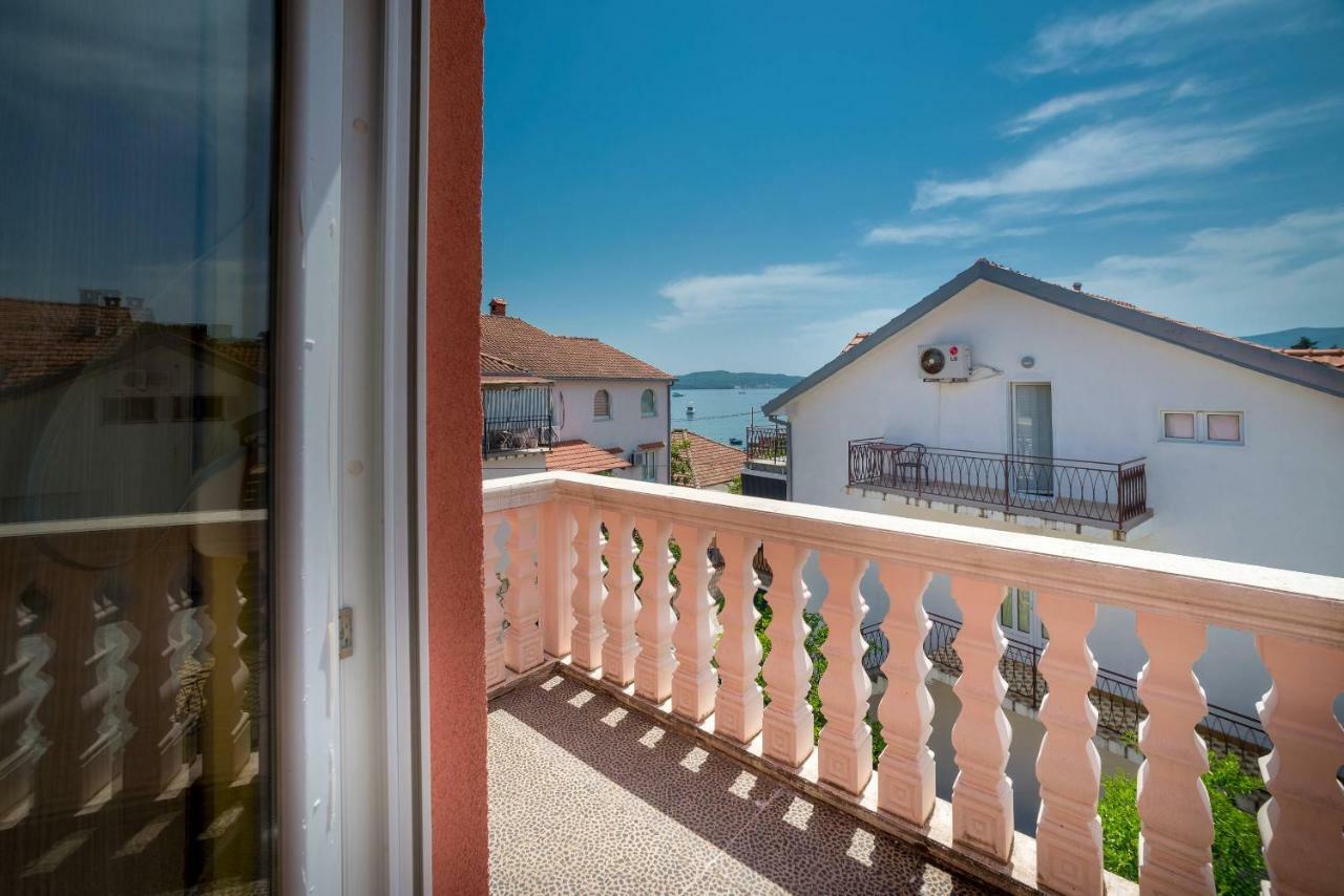 Apartments Tasija Tivat Exterior photo